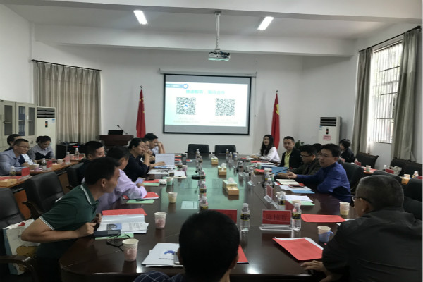 20181122��У������ώ����Ӻ���ʡ�װ�l(f��)չ���Ľ��ƃxʽ�߹������M��1 (2).jpg