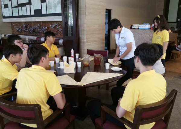 �D10 2018��(j��)��Ӣ���W(xu��)���ھƵ�����(sh��)Ӗ(x��n)_����.jpg